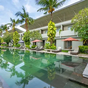 Oyo Flagship 760 Oasis Kuta Otel